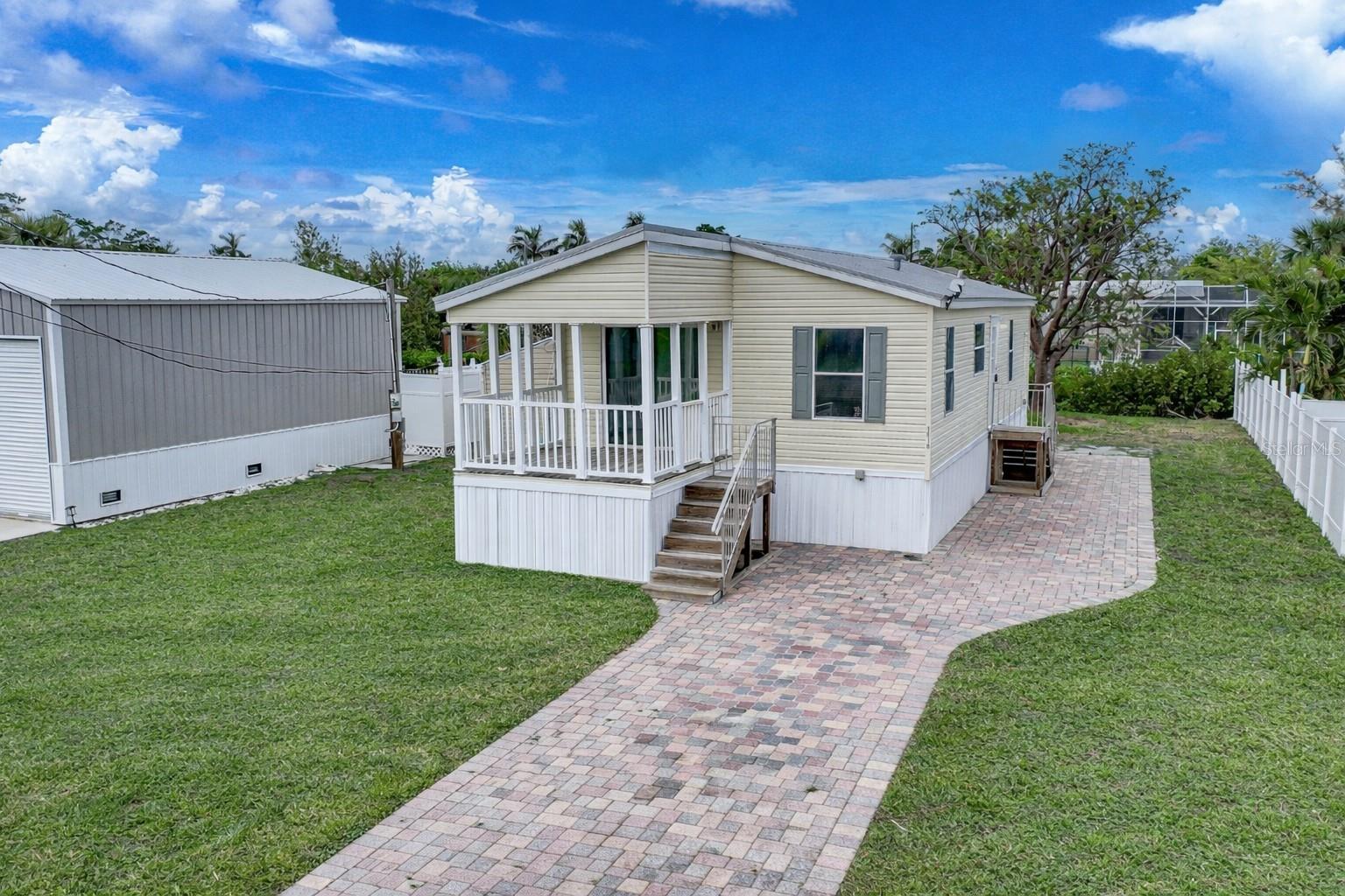 3018 BAYBERRY AVE, PUNTA GORDA, FL, 33950