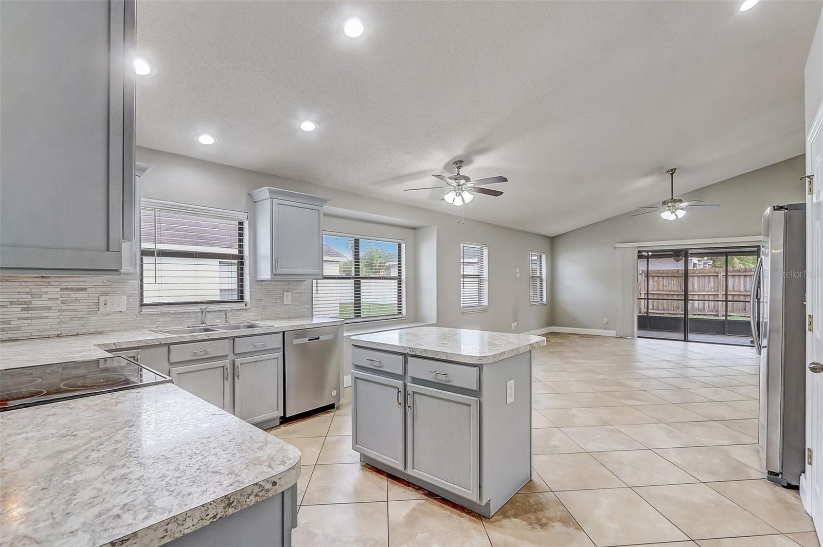 14124 YELLOW WOOD CIR, ORLANDO, FL, 32828