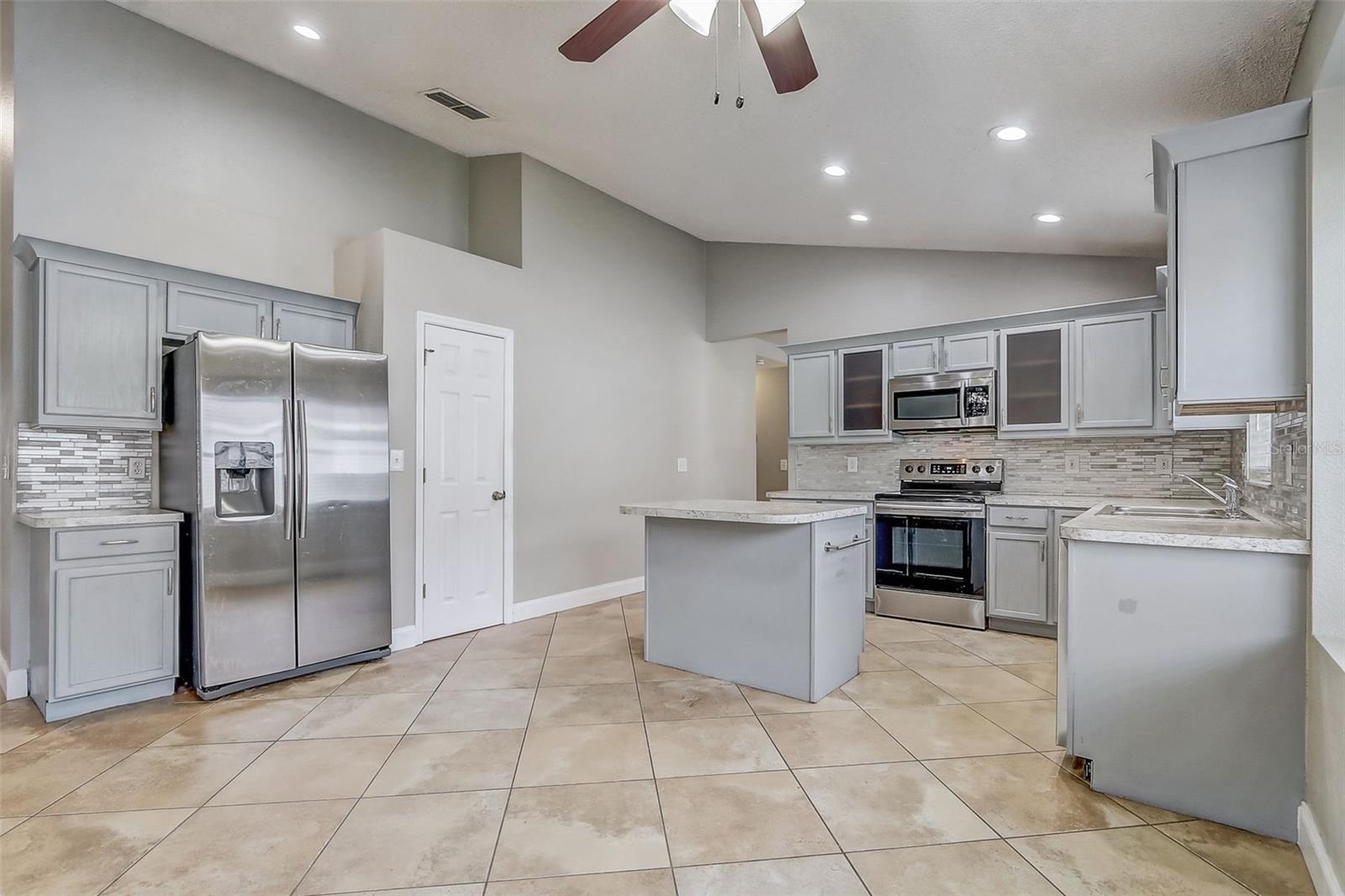 14124 YELLOW WOOD CIR, ORLANDO, FL, 32828