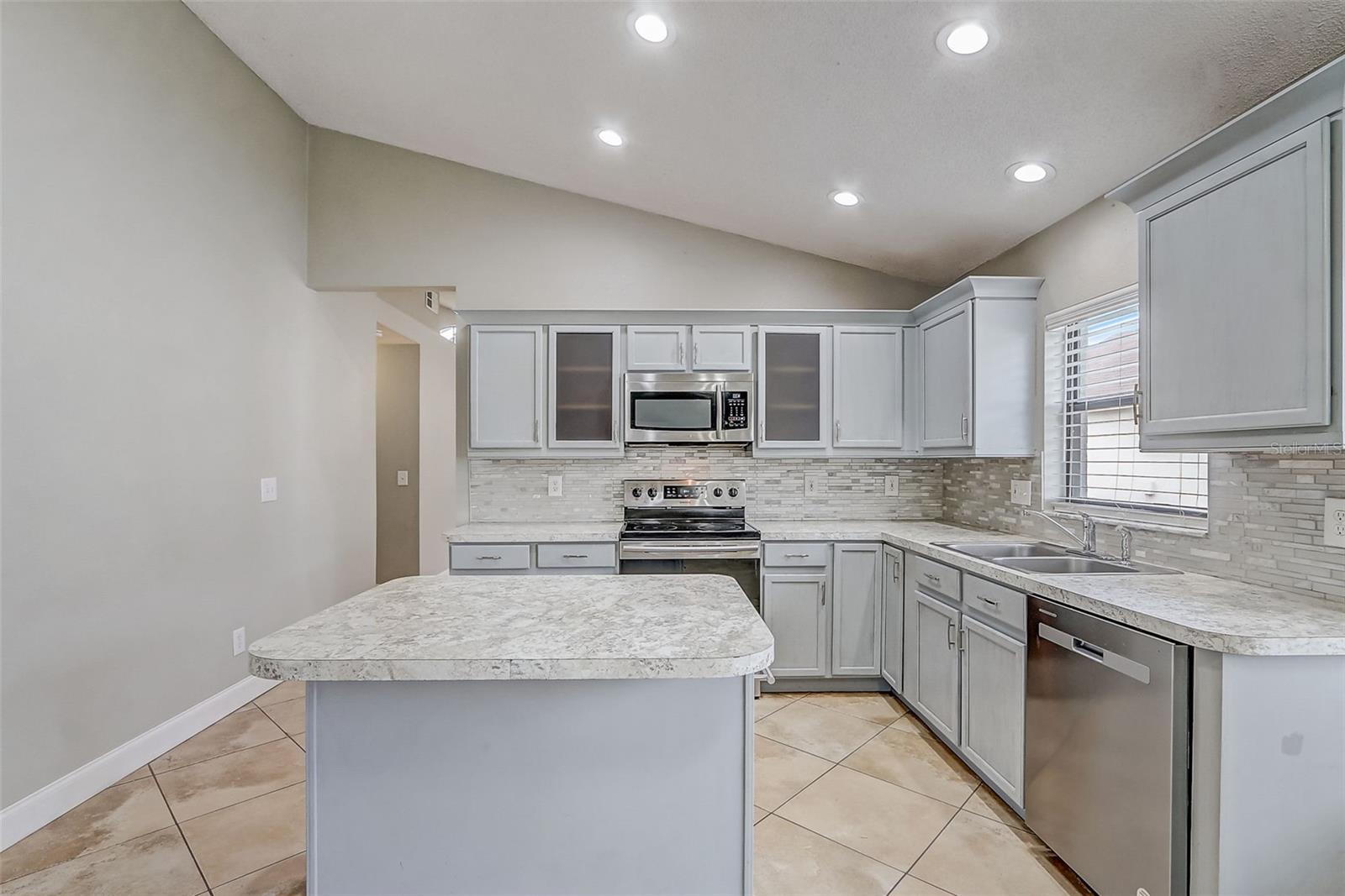 14124 YELLOW WOOD CIR, ORLANDO, FL, 32828