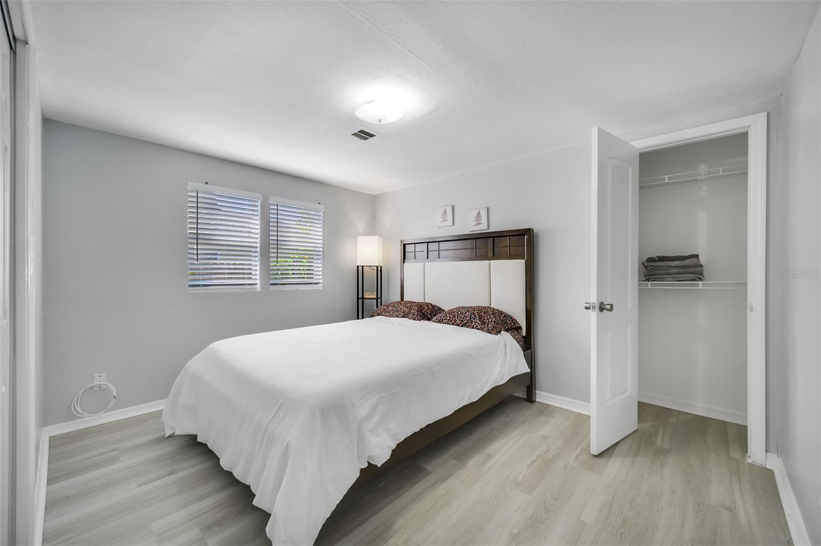 1601 PALM WAY, LARGO, FL, 33771