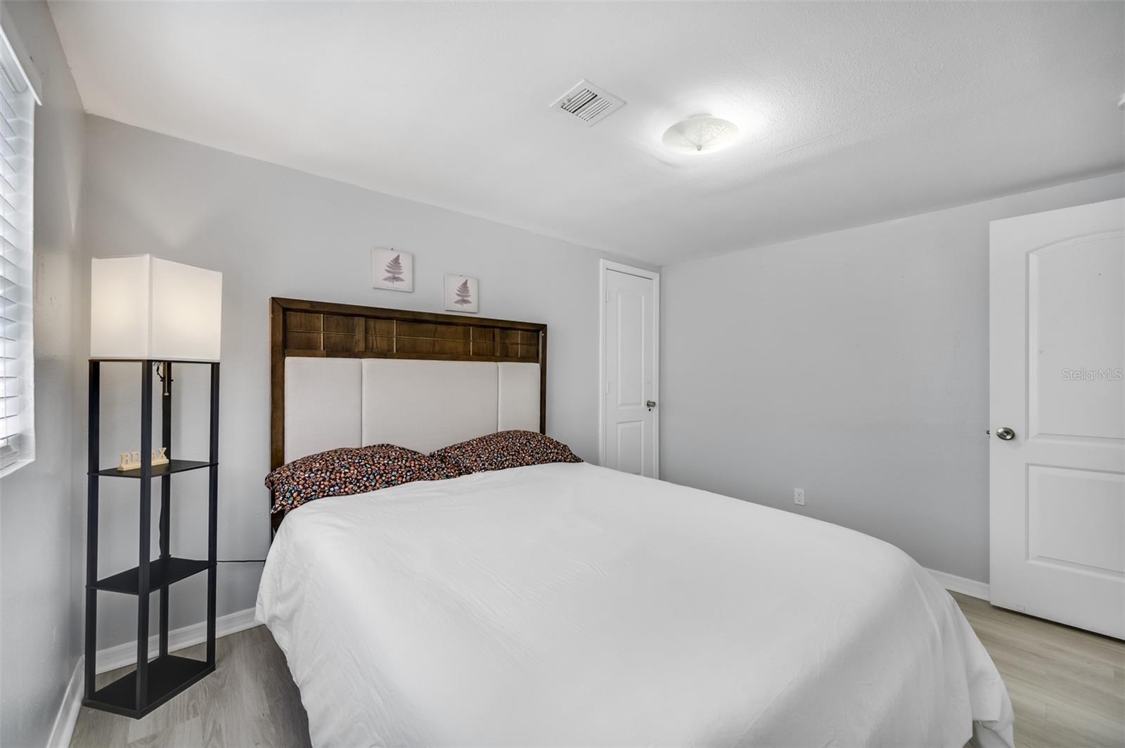 1601 PALM WAY, LARGO, FL, 33771