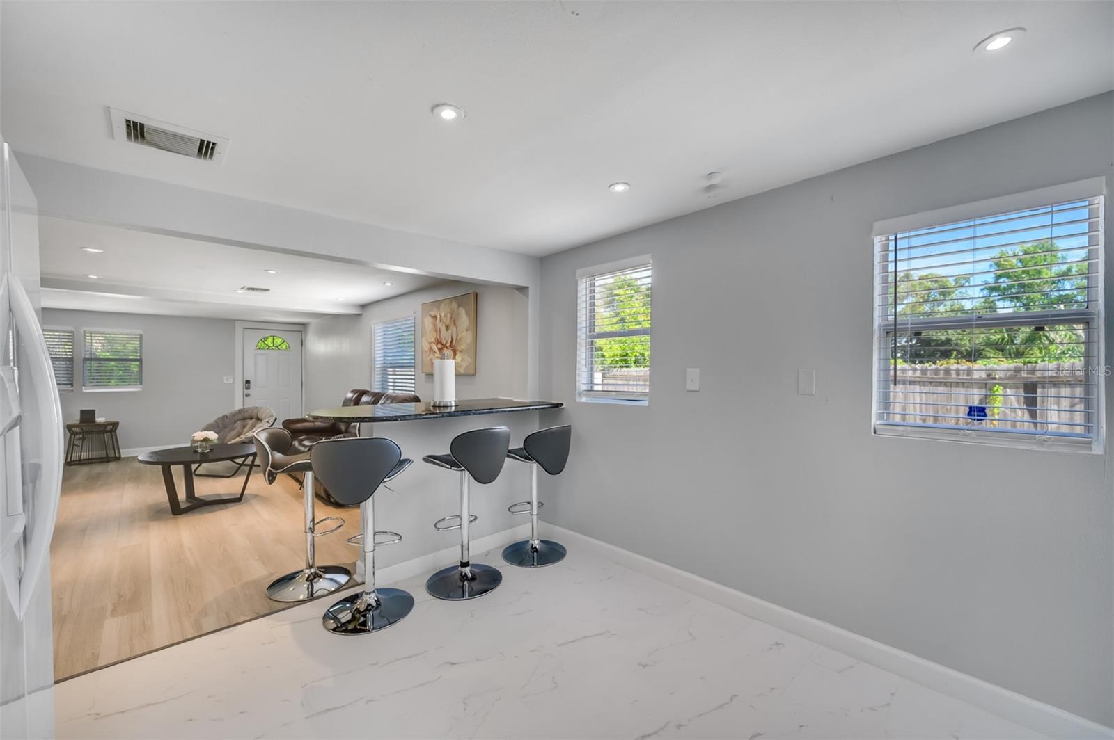 1601 PALM WAY, LARGO, FL, 33771