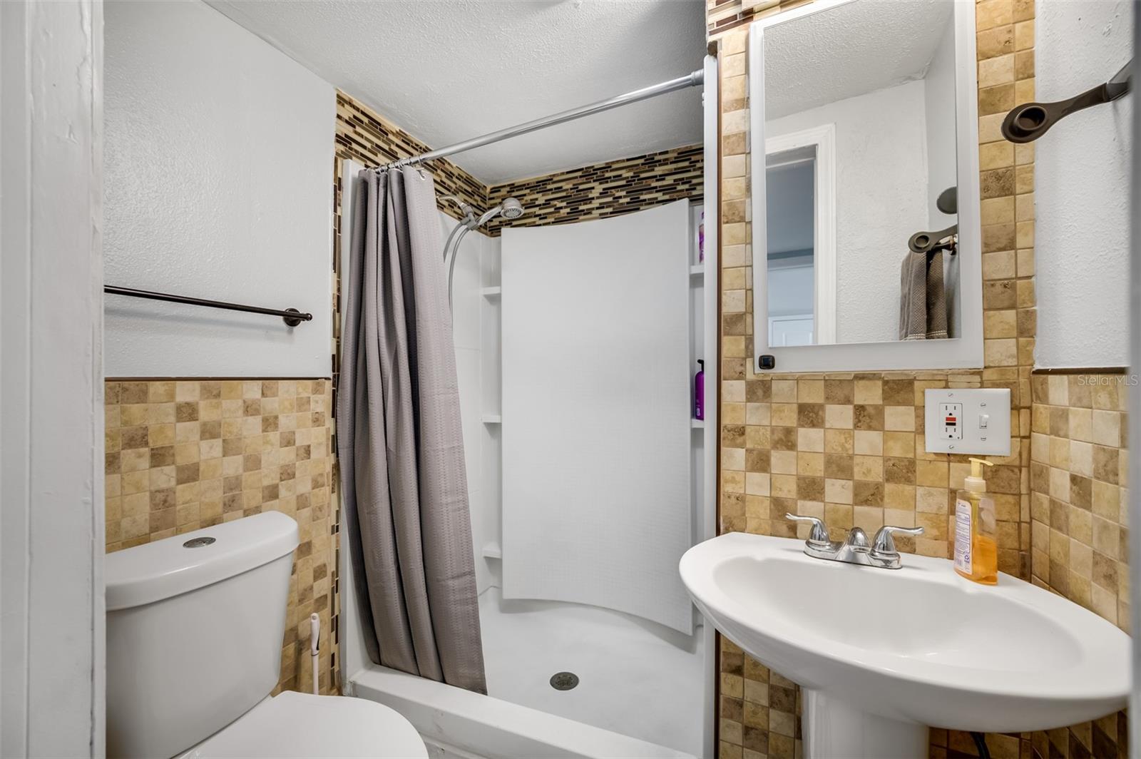 1601 PALM WAY, LARGO, FL, 33771