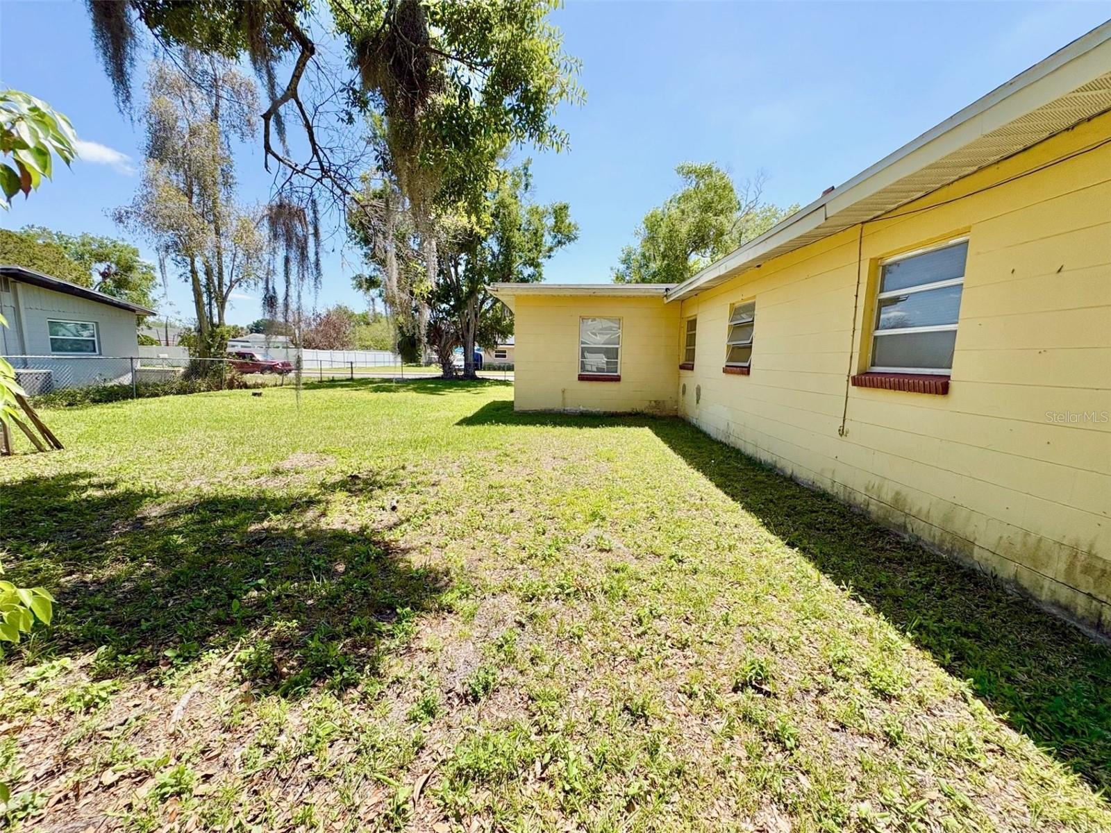 1203 N LAVON AVE, KISSIMMEE, FL, 34741