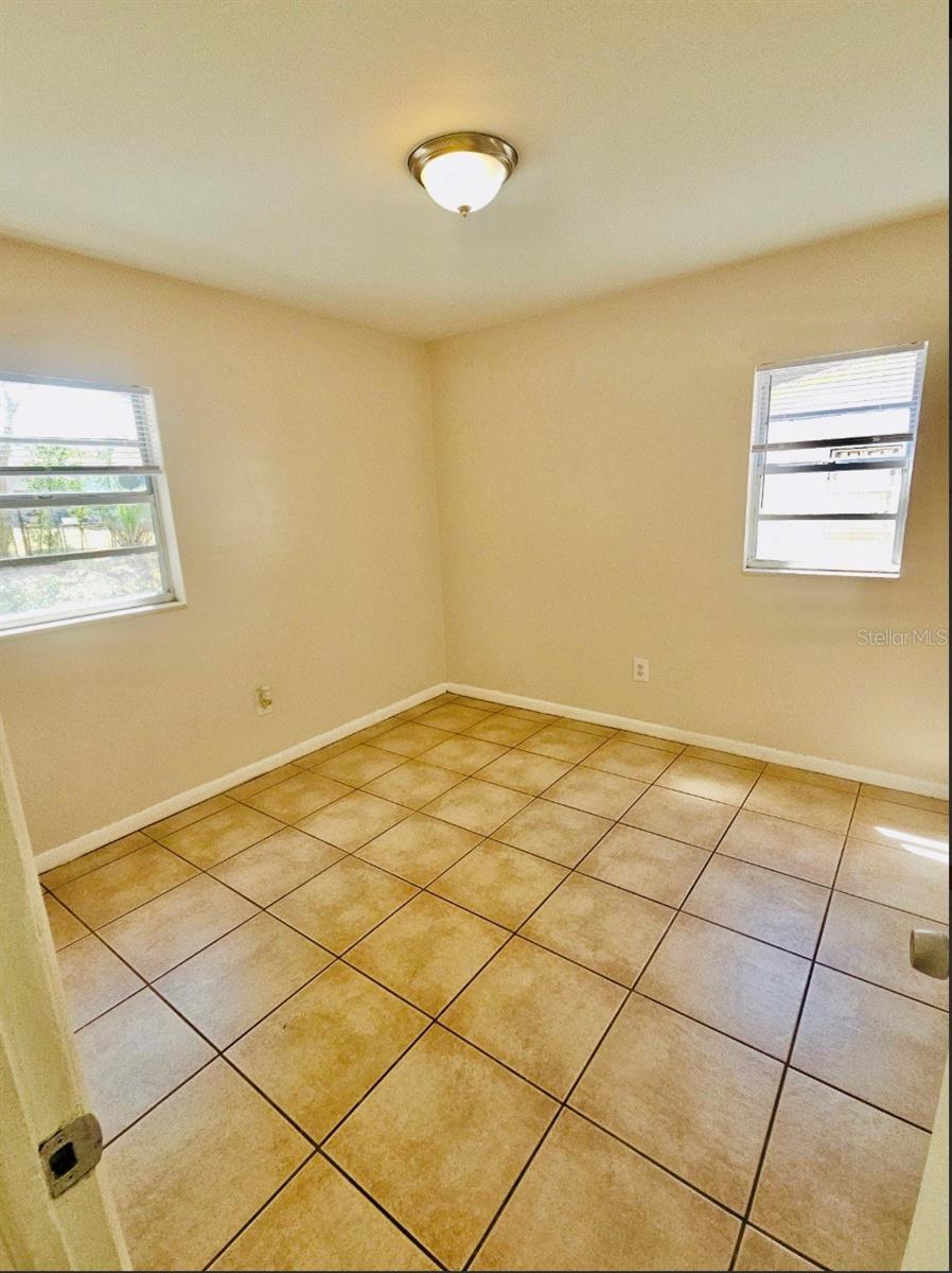 10011 N 23RD ST, TAMPA, FL, 33612