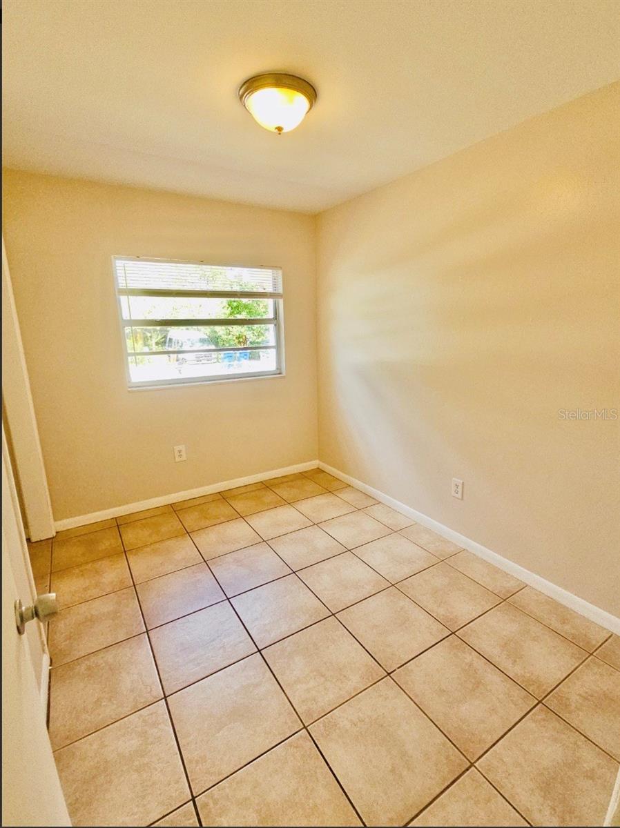 10011 N 23RD ST, TAMPA, FL, 33612