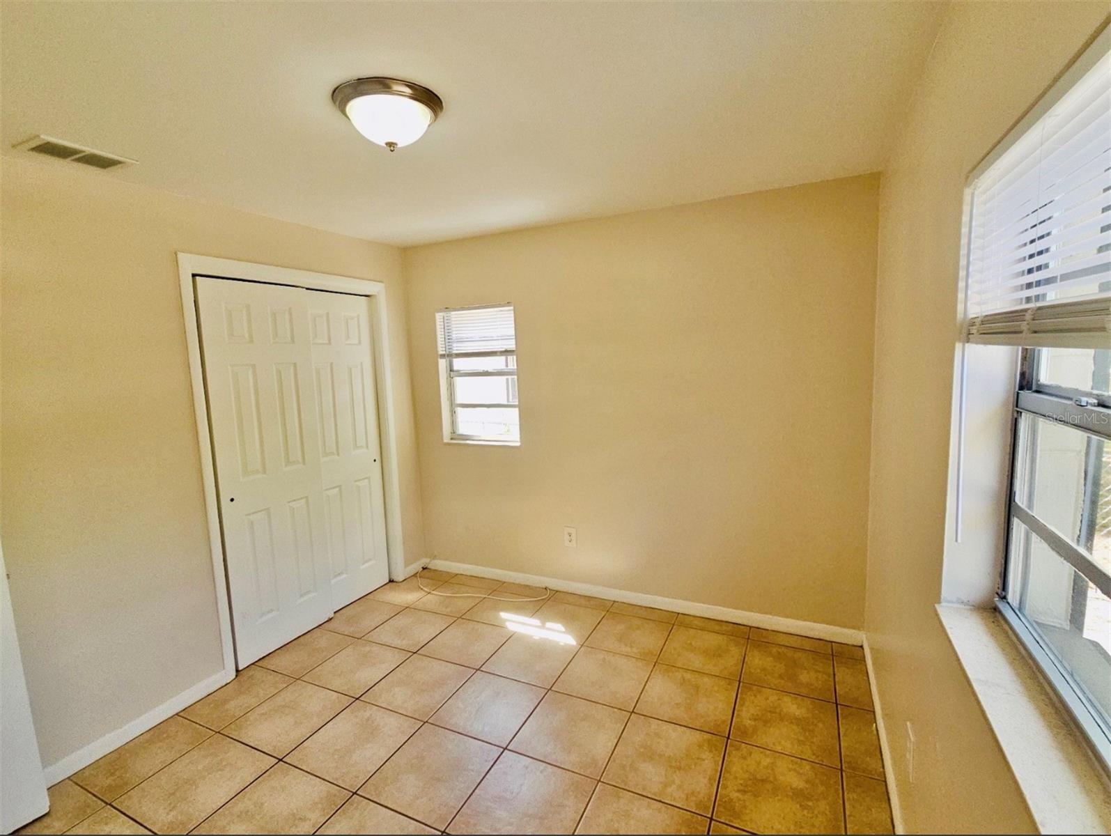 10011 N 23RD ST, TAMPA, FL, 33612