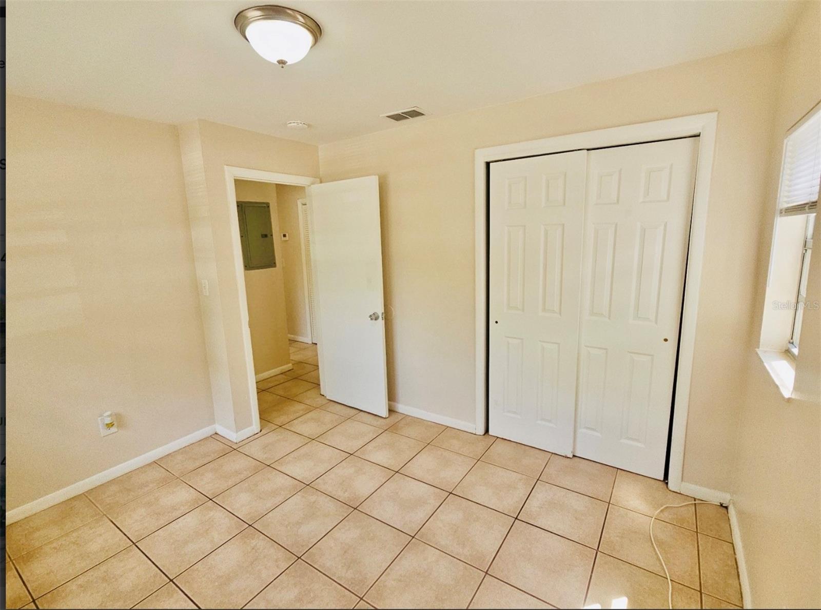 10011 N 23RD ST, TAMPA, FL, 33612