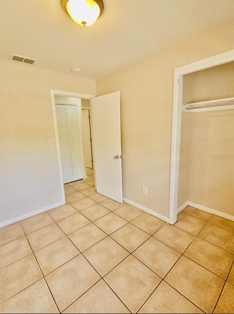 10011 N 23RD ST, TAMPA, FL, 33612
