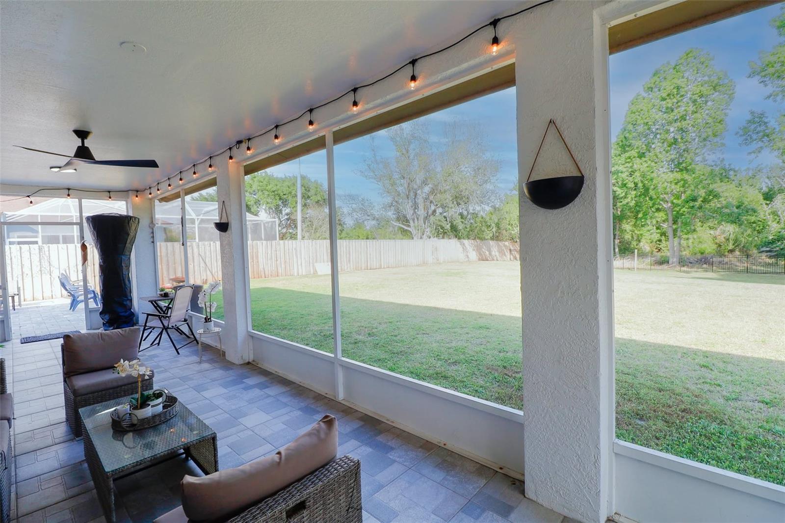1635 LEDGESTONE DR, BRANDON, FL, 33511