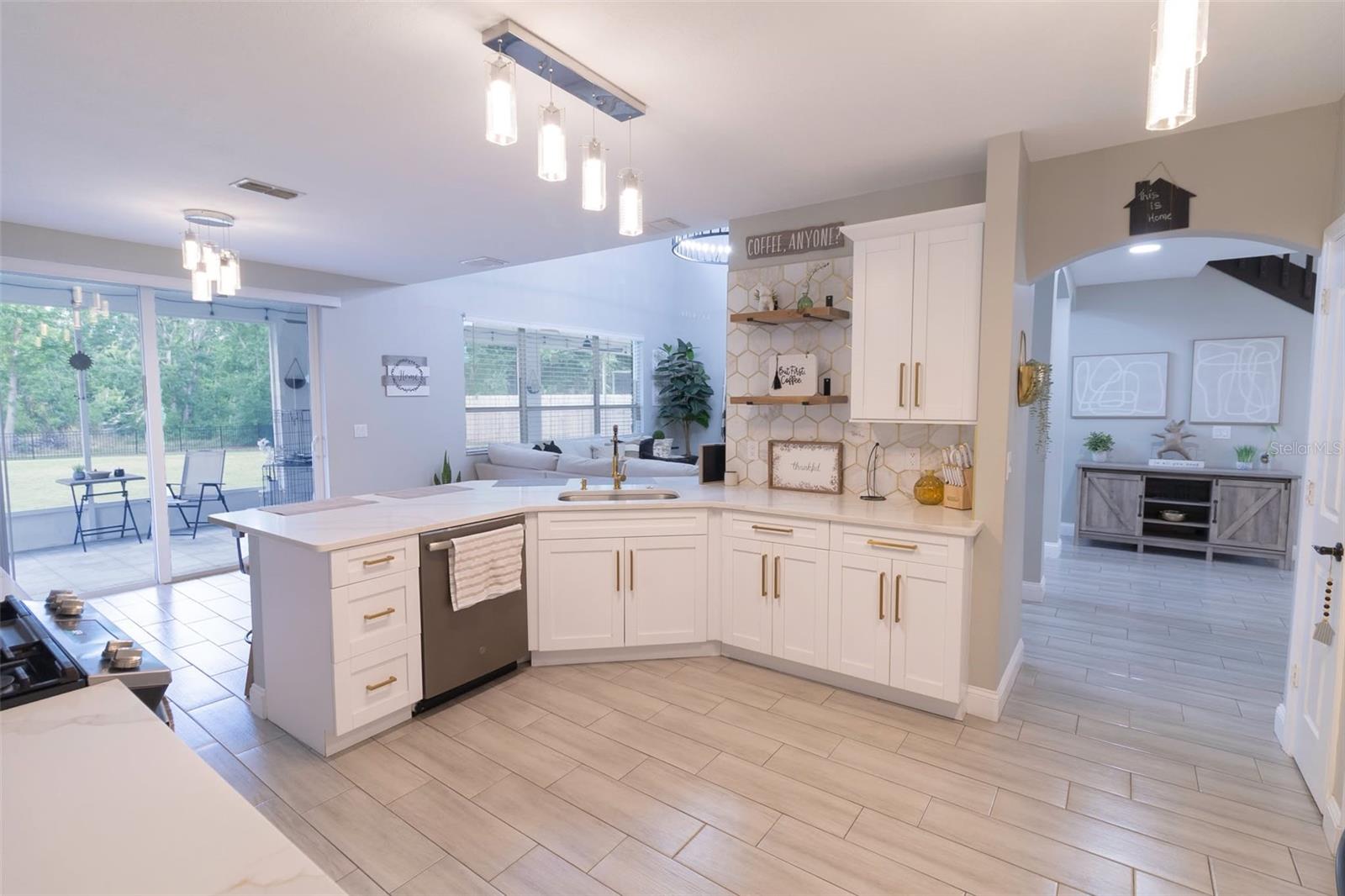 1635 LEDGESTONE DR, BRANDON, FL, 33511