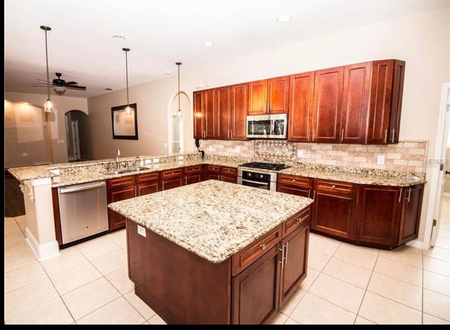 2620 MILLHOPPER AVE, WESLEY CHAPEL, FL, 33544