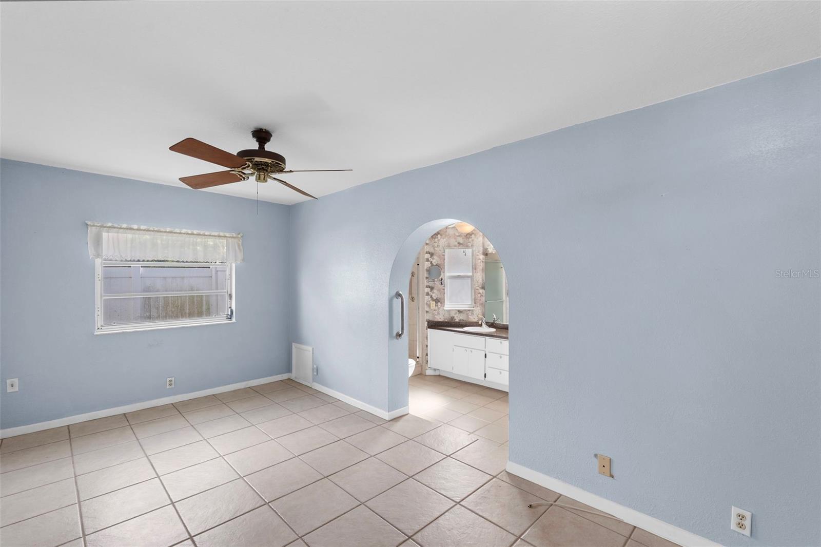 1768 HARBOR CIR E, LARGO, FL, 33770