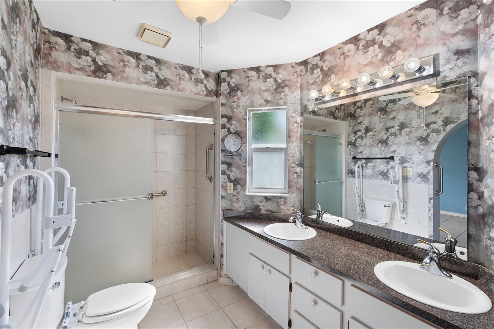 1768 HARBOR CIR E, LARGO, FL, 33770