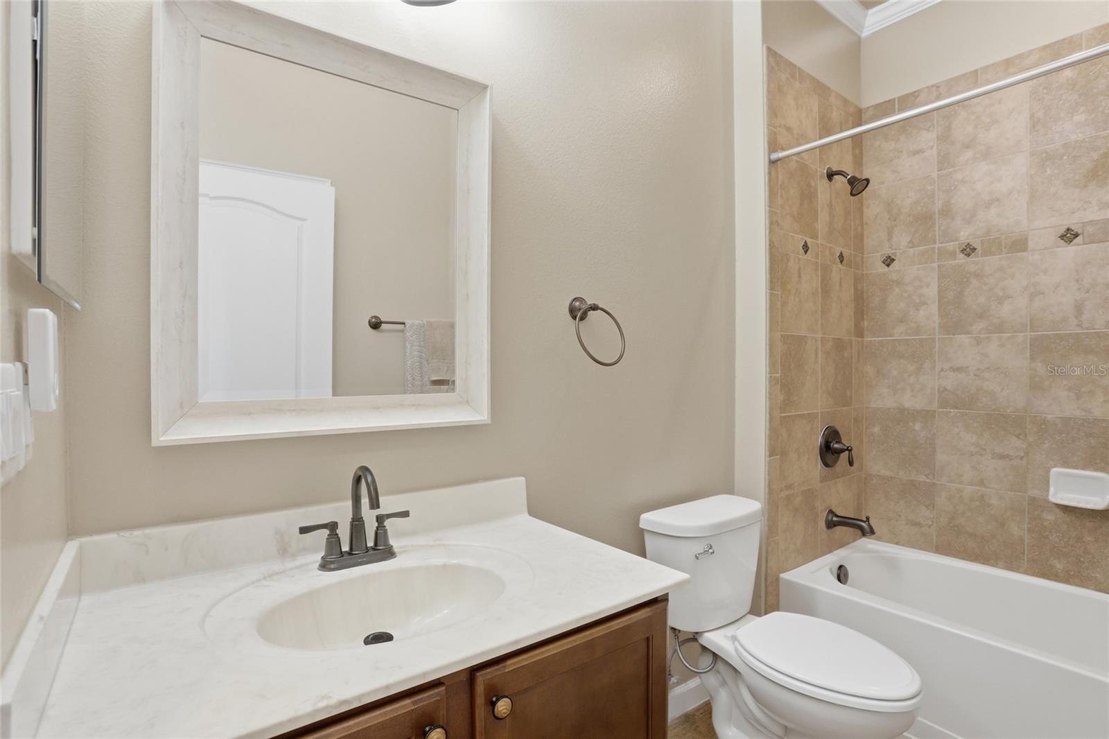 877 HARING LANE, MOUNT DORA, FL, 32757