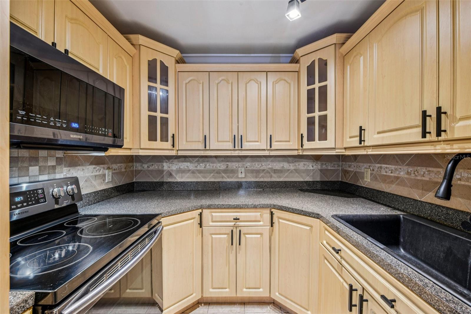 926 LAKE DESTINY RD #F, ALTAMONTE SPRINGS, FL, 32714