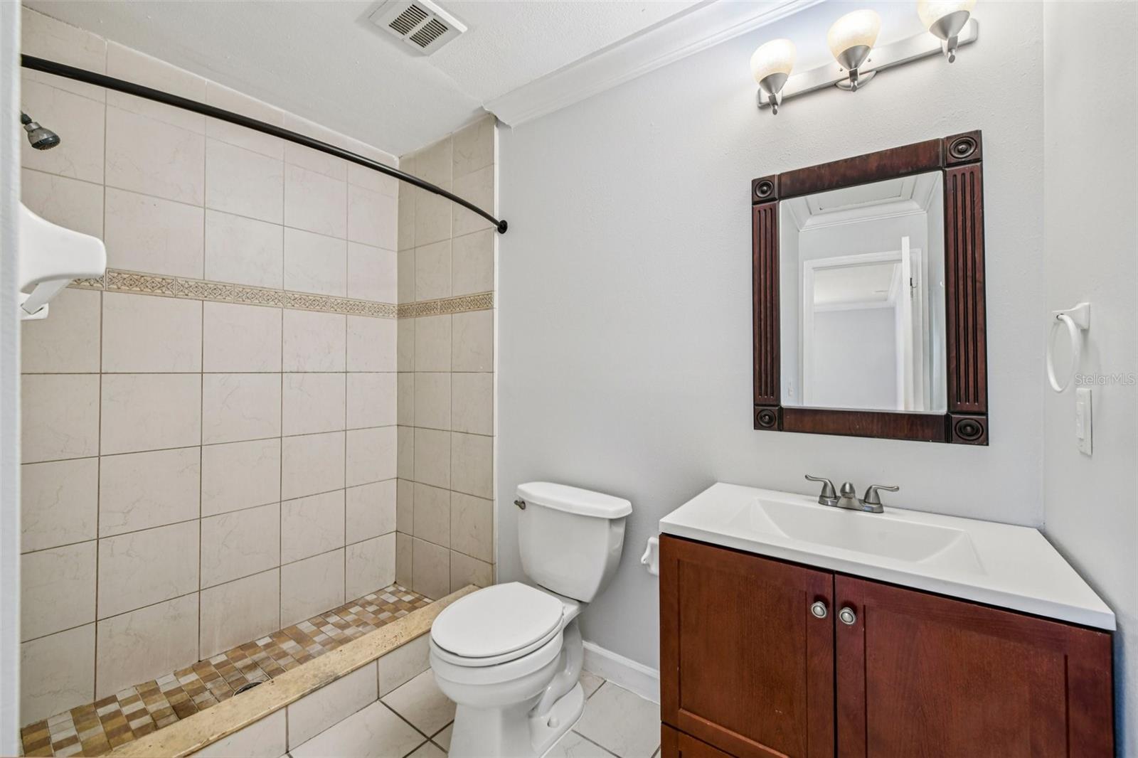 926 LAKE DESTINY RD #F, ALTAMONTE SPRINGS, FL, 32714