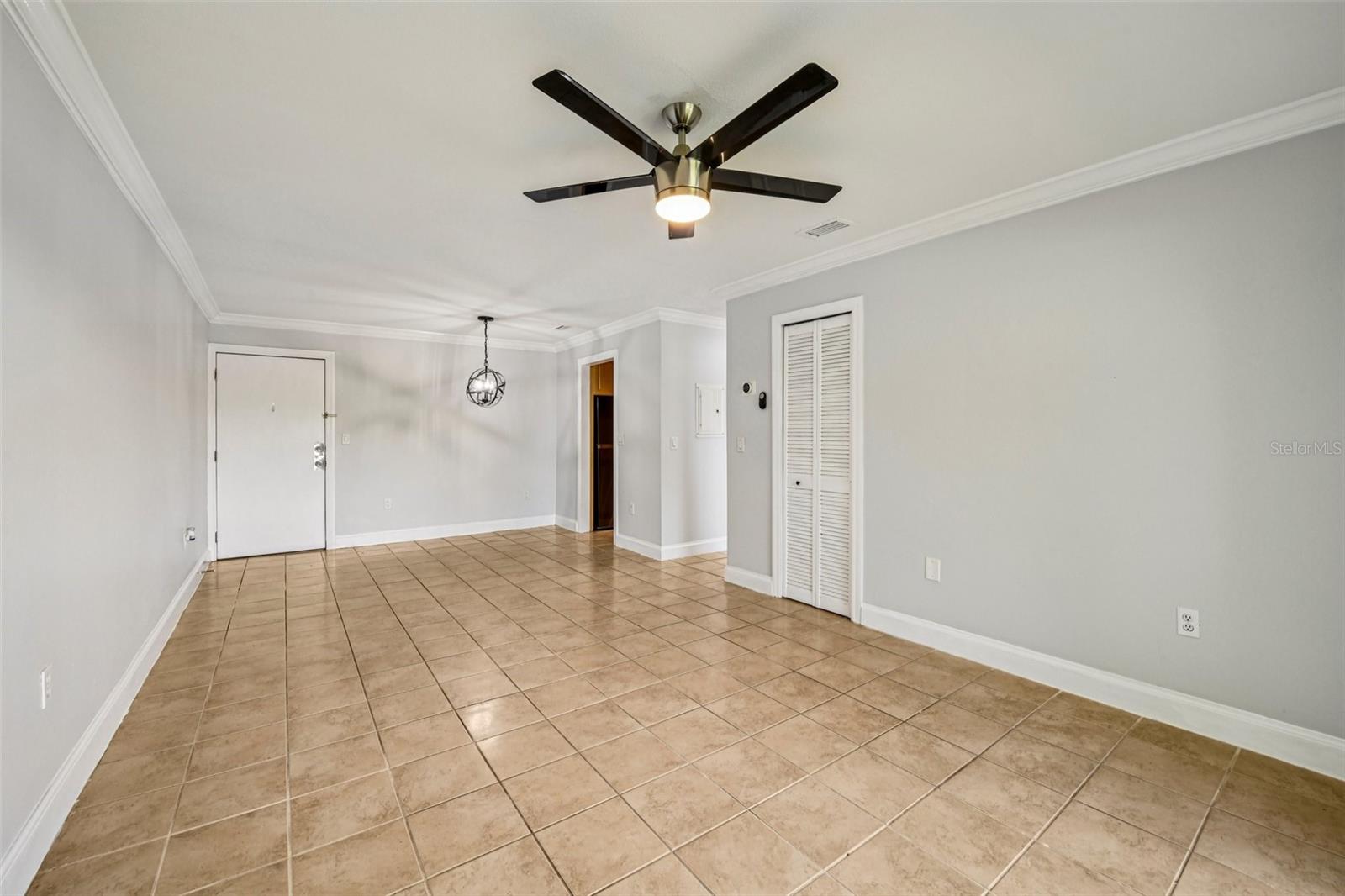 926 LAKE DESTINY RD #F, ALTAMONTE SPRINGS, FL, 32714