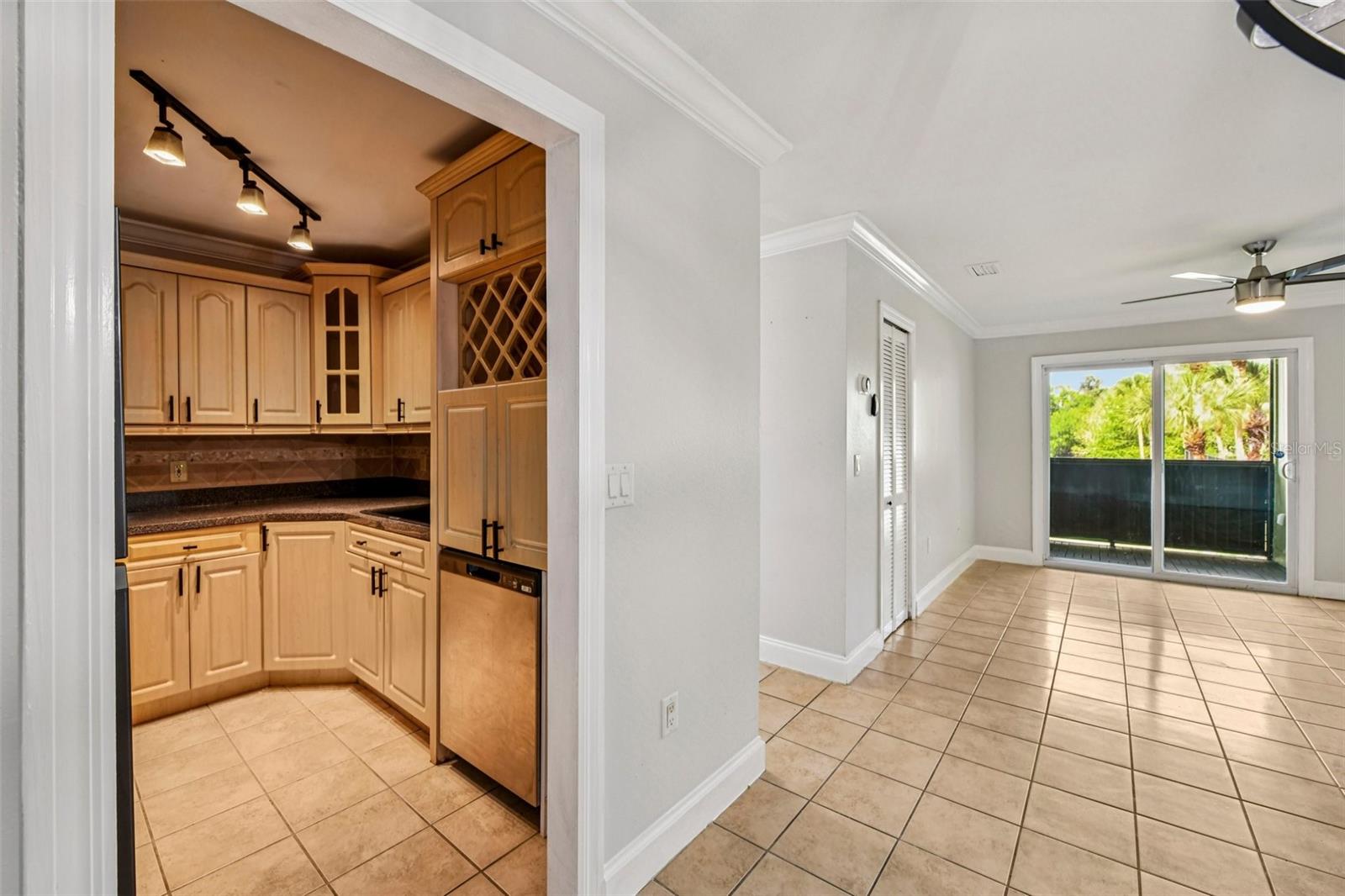 926 LAKE DESTINY RD #F, ALTAMONTE SPRINGS, FL, 32714