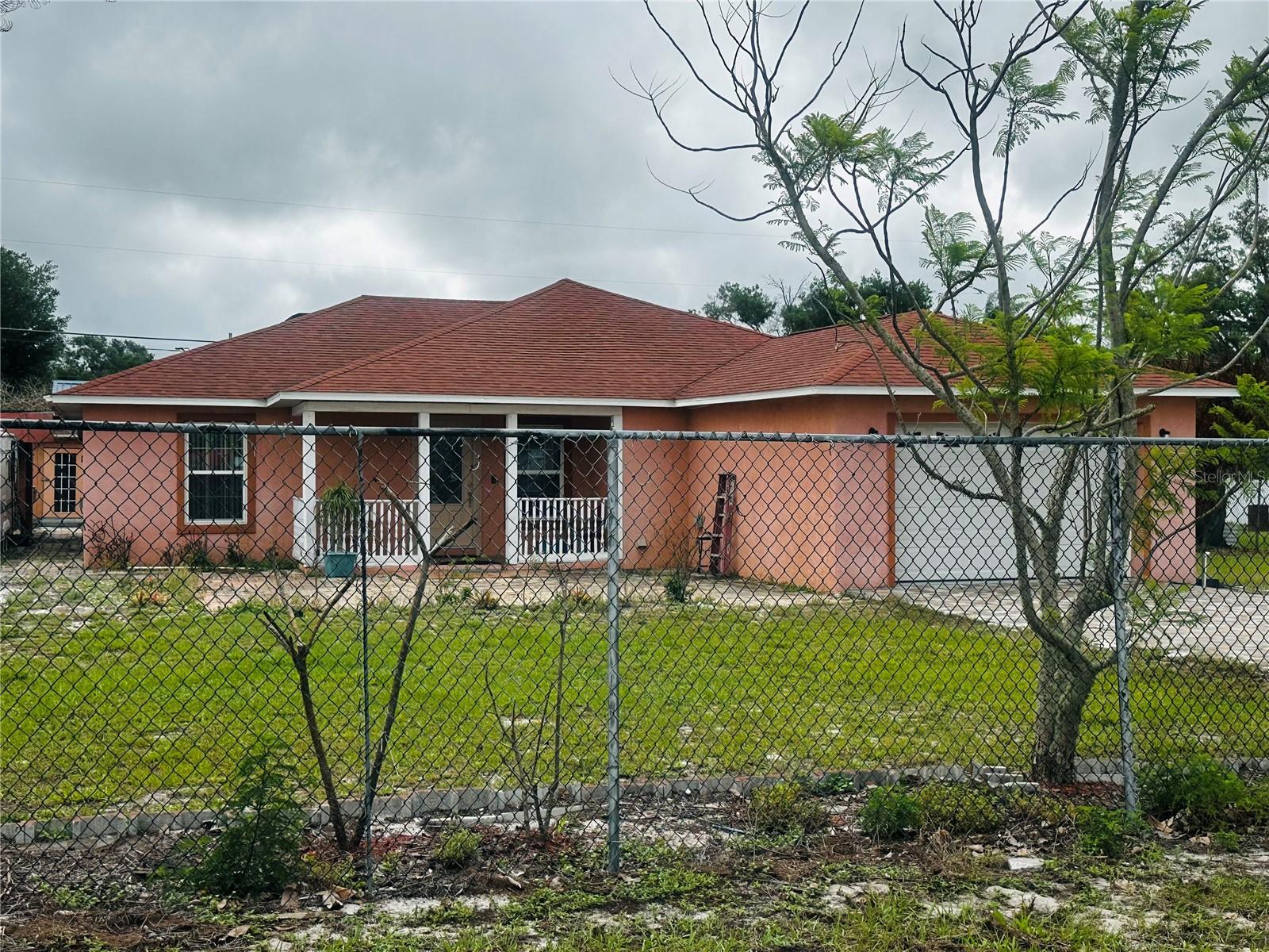 910 W RICH DR, MOUNT DORA, FL, 32757