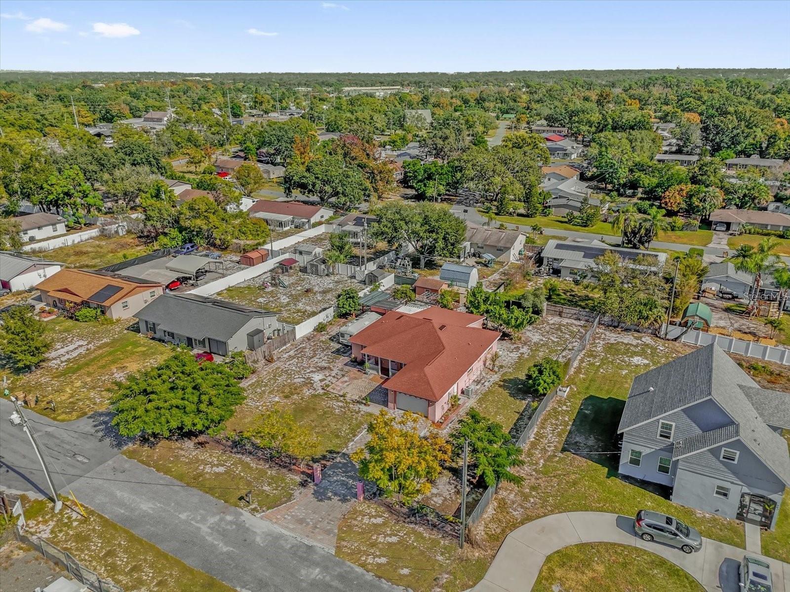 910 W RICH DR, MOUNT DORA, FL, 32757