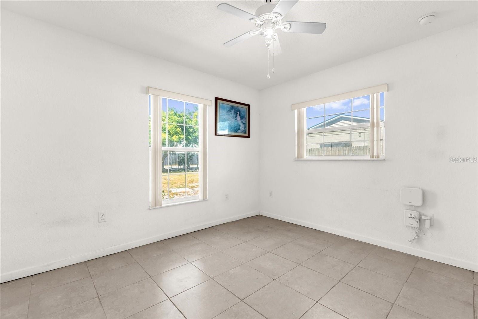 910 W RICH DR, MOUNT DORA, FL, 32757