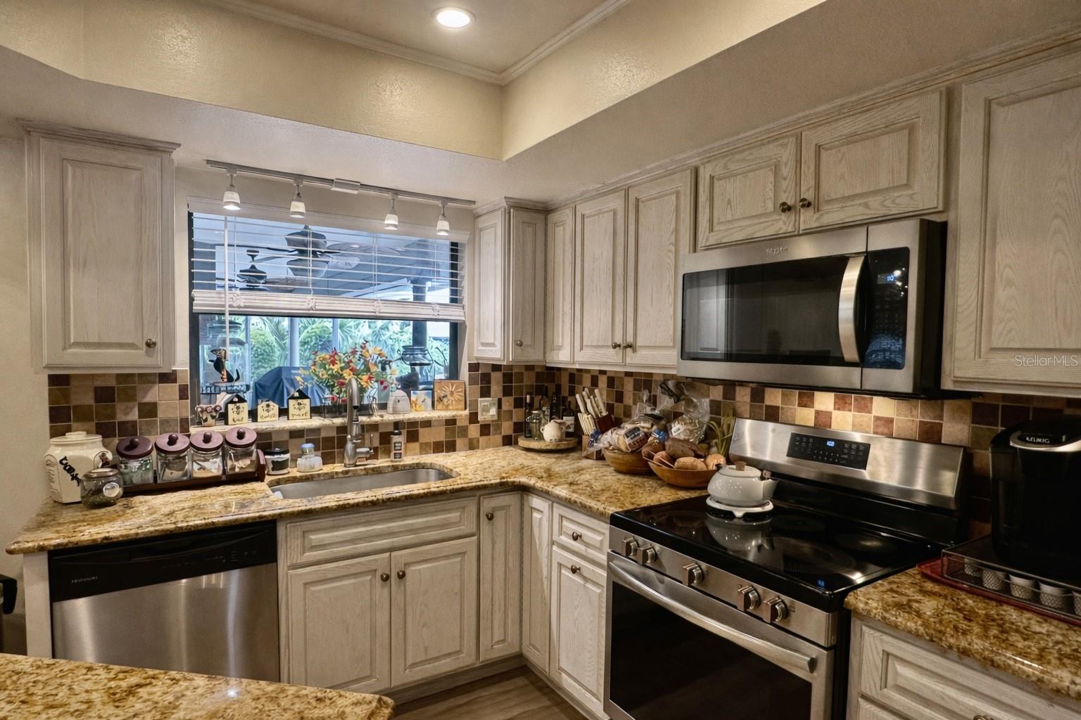 232 COLLEGE GROVE CIR NE, WINTER HAVEN, FL, 33881