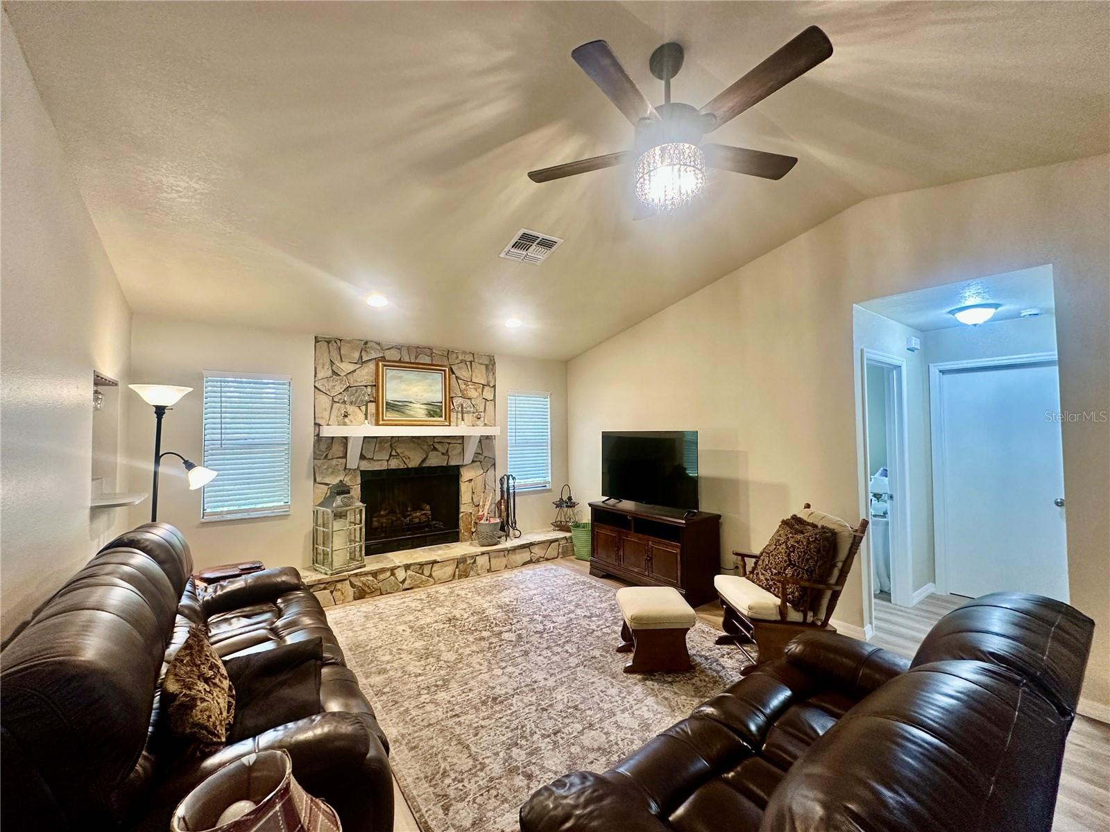 232 COLLEGE GROVE CIR NE, WINTER HAVEN, FL, 33881