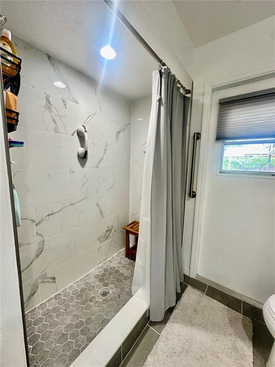 232 COLLEGE GROVE CIR NE, WINTER HAVEN, FL, 33881