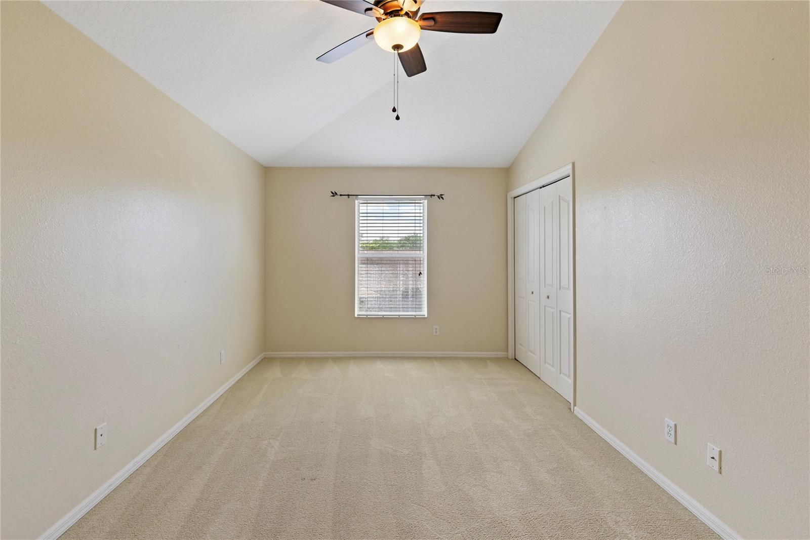 Huge third bedroom with high ceilings