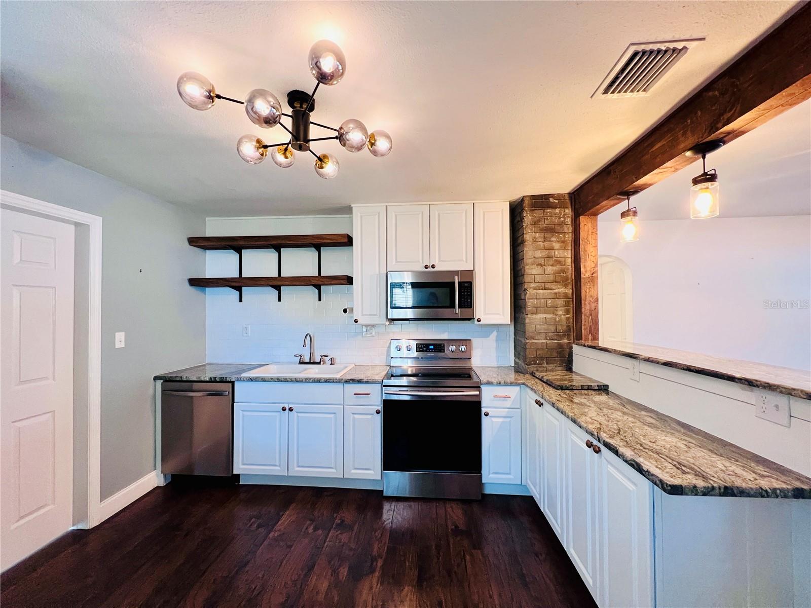 1930 DOUGLAS AVE, CLEARWATER, FL, 33755