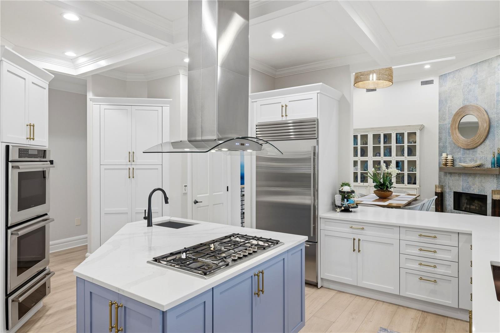 4034 ROBERTS POINT RD, SARASOTA, FL, 34242