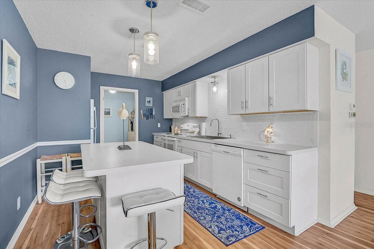 4108 66TH STREET CIR W #4108, BRADENTON, FL, 34209