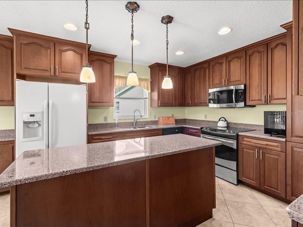 322 FALLING WATERS LN #163, ENGLEWOOD, FL, 34223