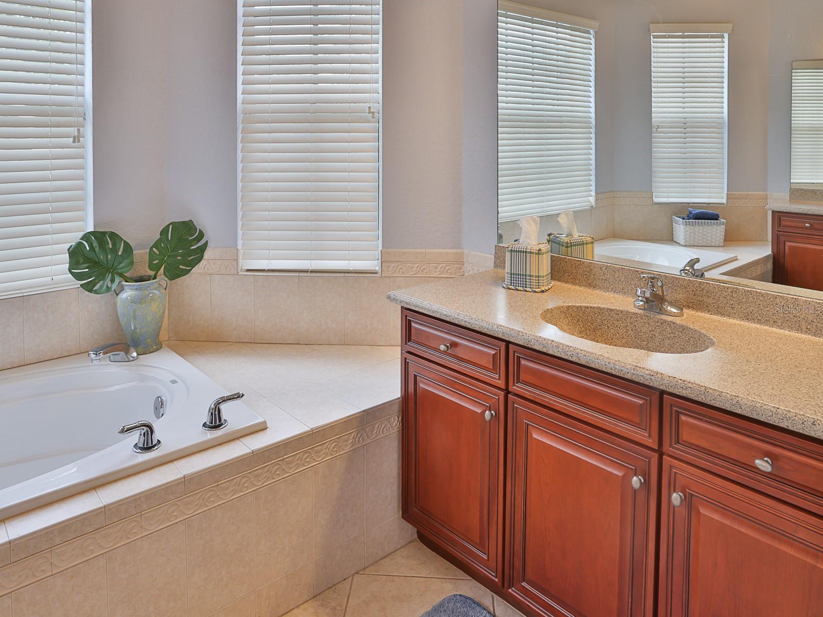 5268 PEBBLE BEACH BLVD, WINTER HAVEN, FL, 33884