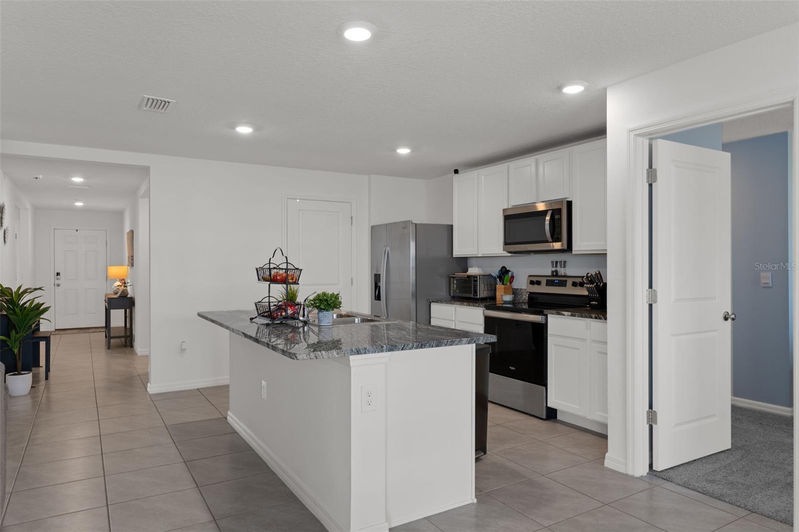 477 W FAIRWAYS VIEW DR, BEVERLY HILLS, FL, 34465