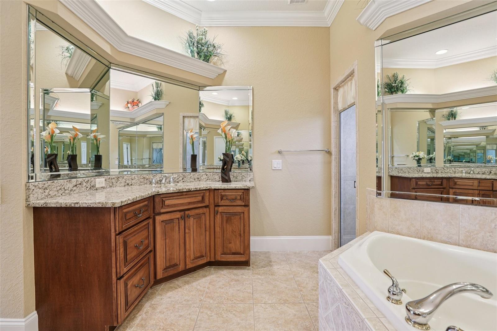 5561 PEBBLE BEACH DR, LAKELAND, FL, 33812