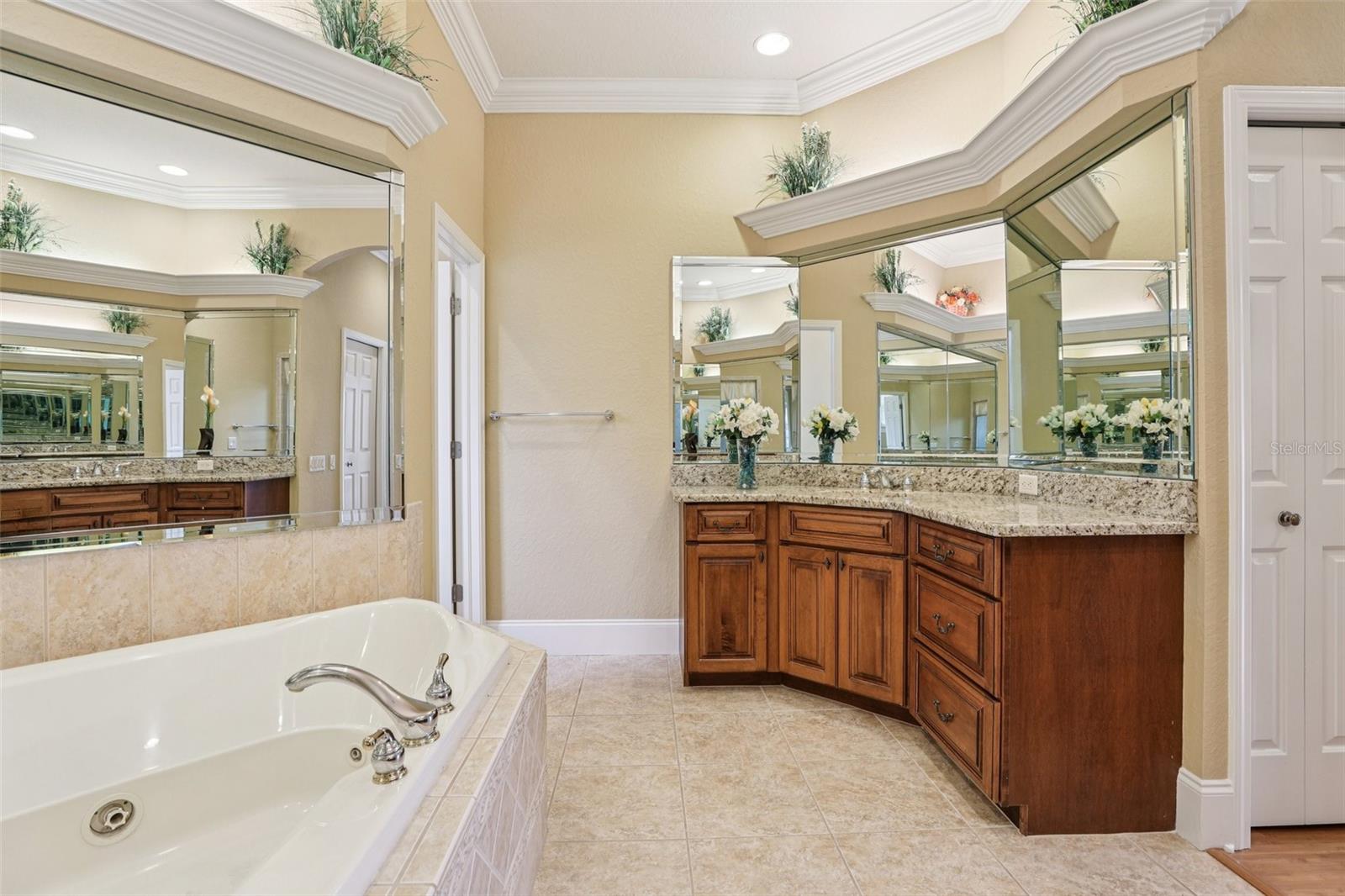 5561 PEBBLE BEACH DR, LAKELAND, FL, 33812
