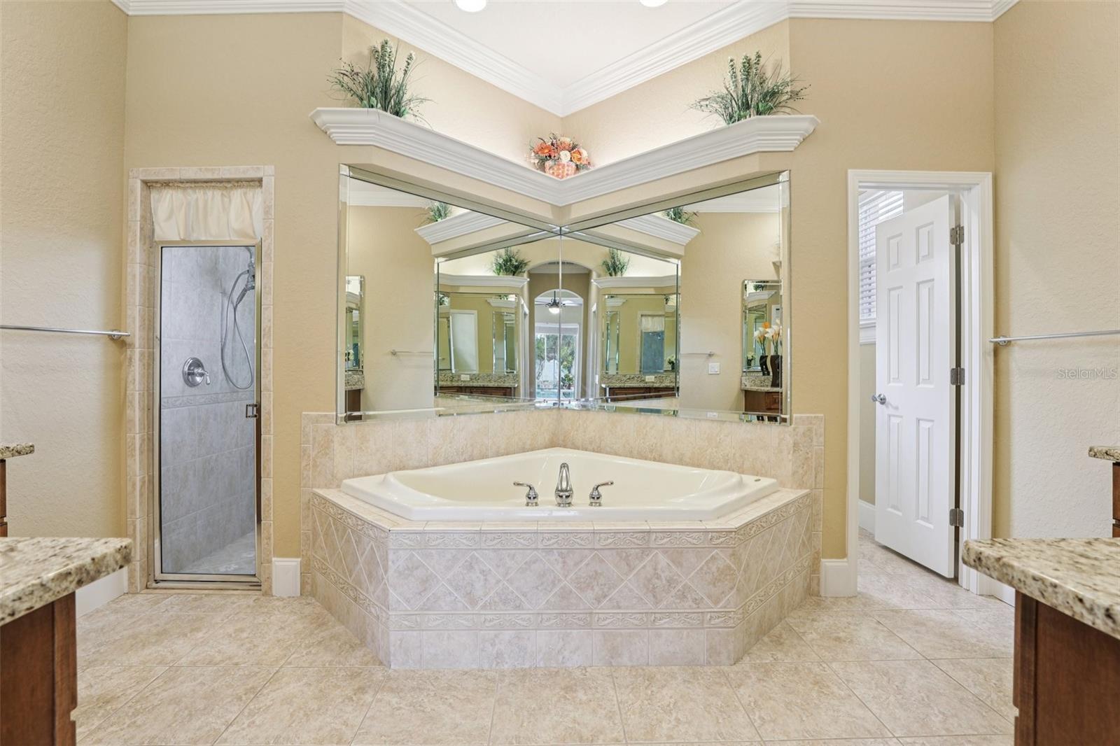 5561 PEBBLE BEACH DR, LAKELAND, FL, 33812