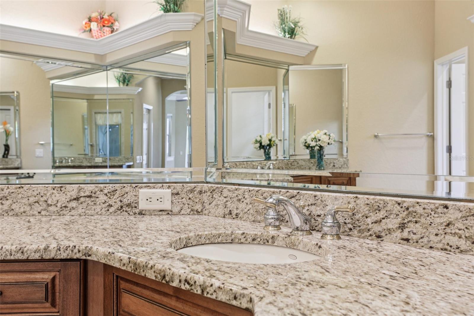 5561 PEBBLE BEACH DR, LAKELAND, FL, 33812