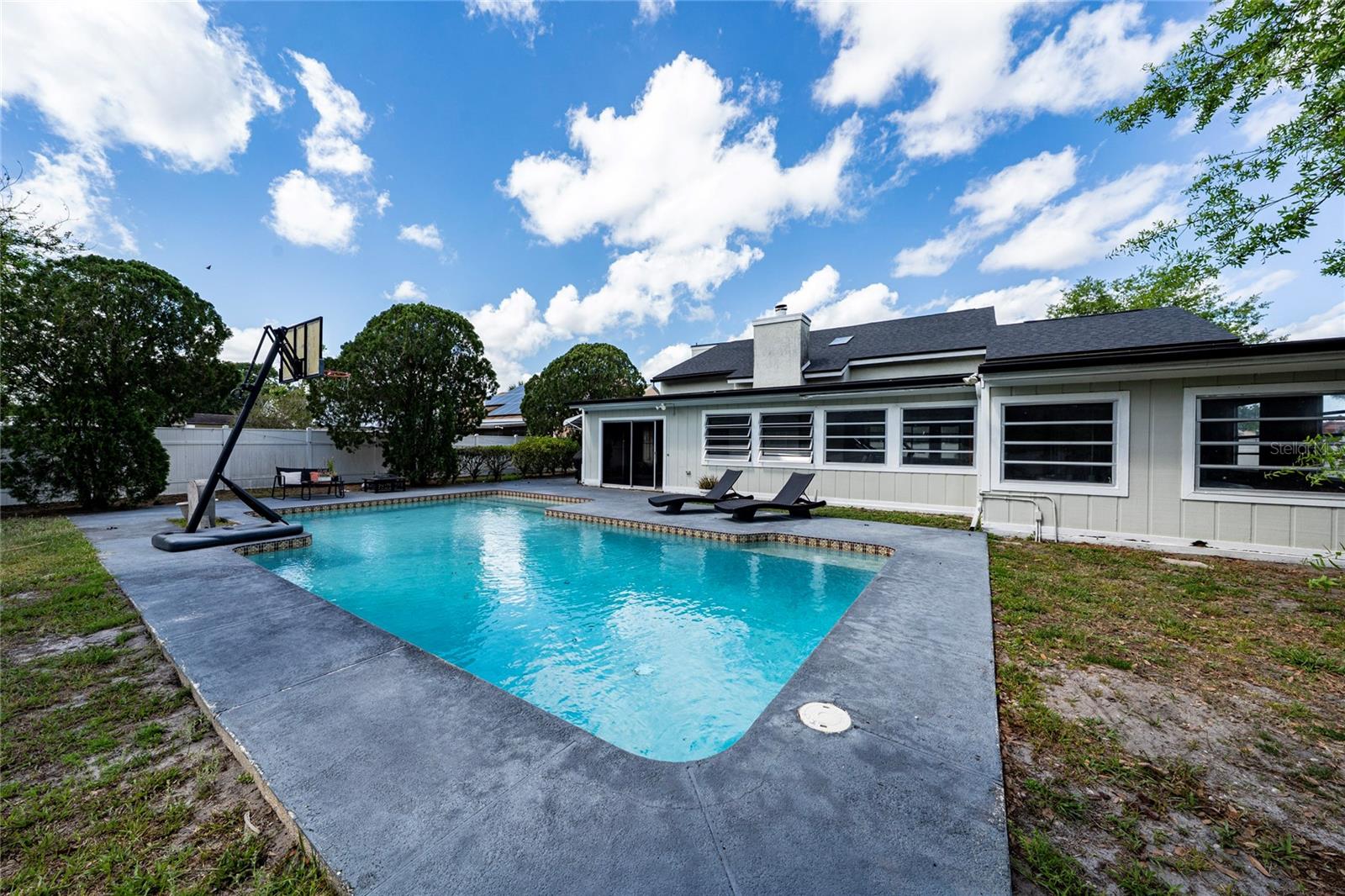 211 S SHADOW BAY DR, ORLANDO, FL, 32825