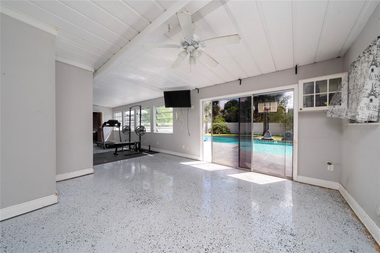 211 S SHADOW BAY DR, ORLANDO, FL, 32825