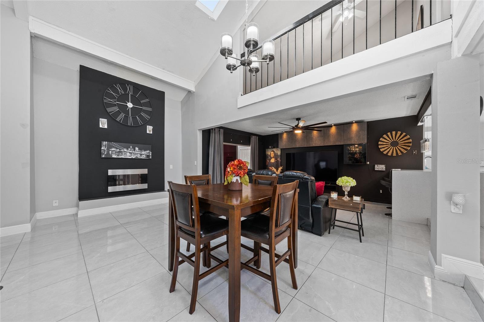 211 S SHADOW BAY DR, ORLANDO, FL, 32825