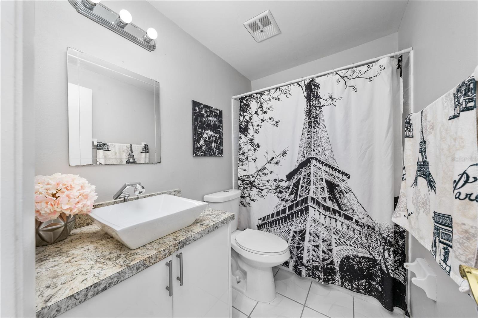211 S SHADOW BAY DR, ORLANDO, FL, 32825