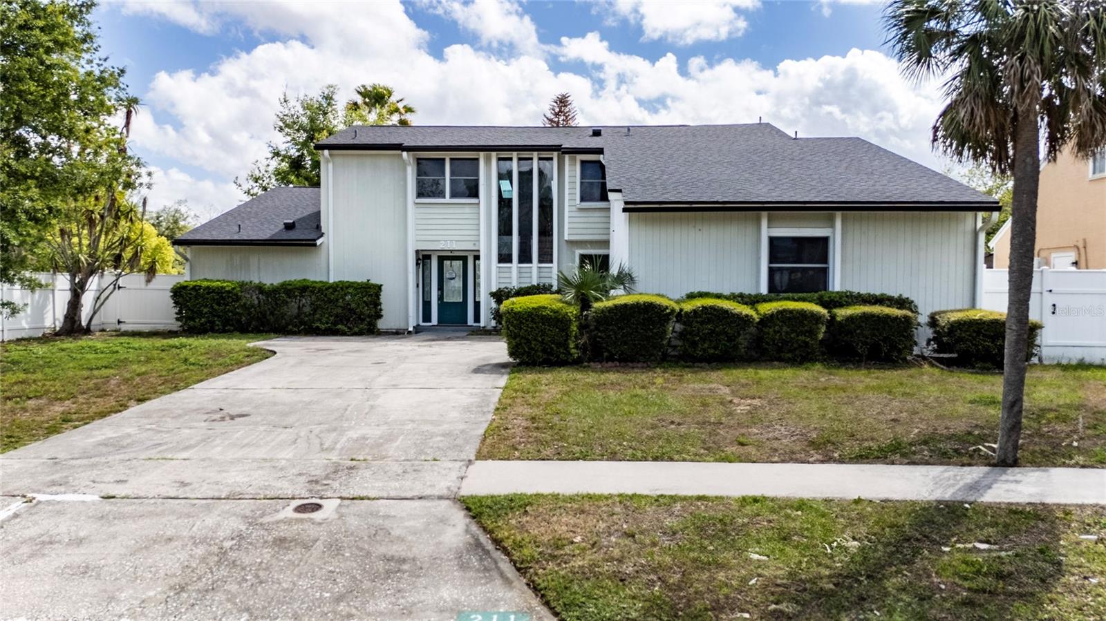 211 S SHADOW BAY DR, ORLANDO, FL, 32825