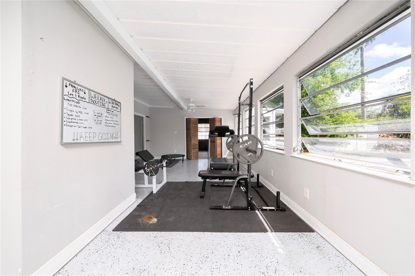 211 S SHADOW BAY DR, ORLANDO, FL, 32825