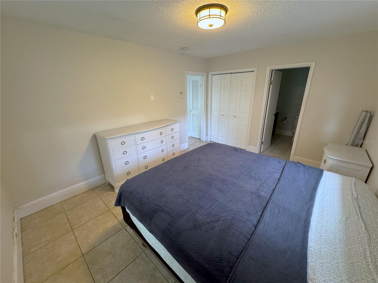 1196 ANGLE RD, DUNEDIN, FL, 34698