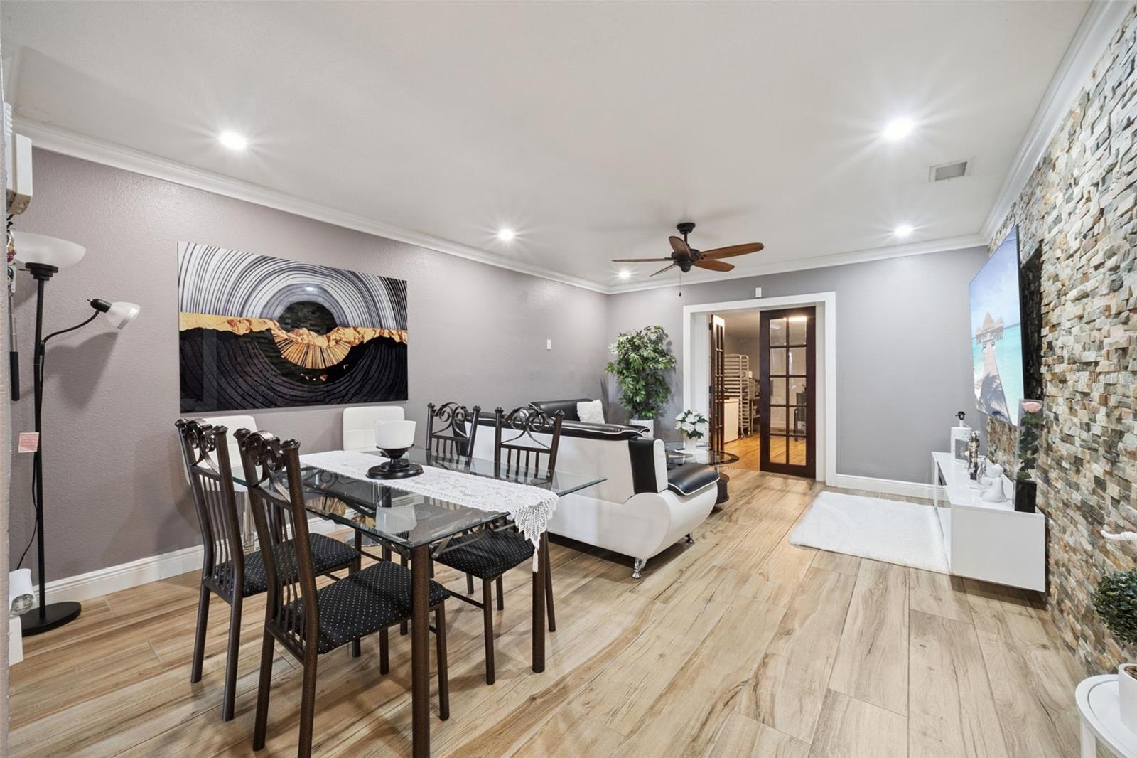 6837 EDGEFIELD LANE, ORLANDO, FL, 32822