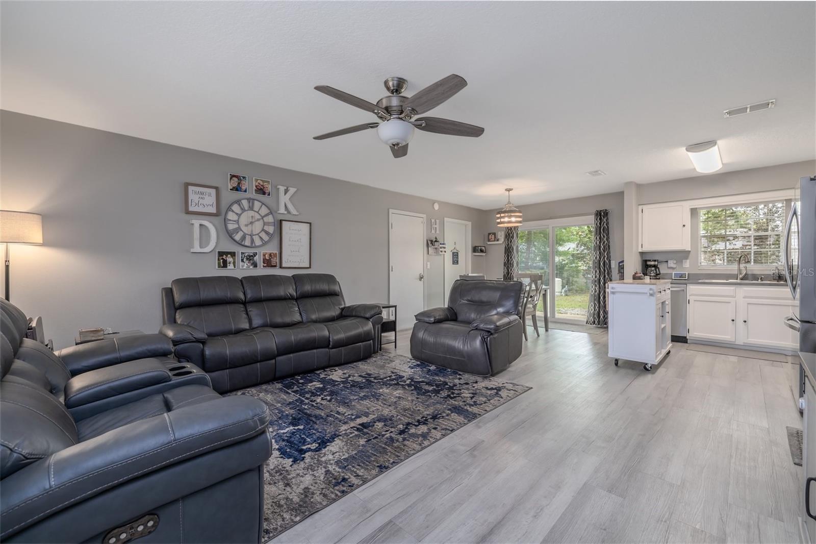 340 PARK AVE, ORANGE CITY, FL, 32763